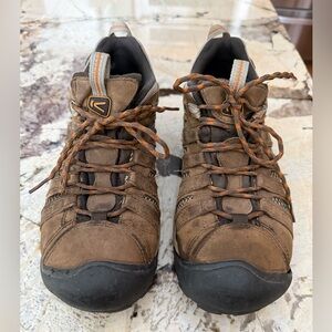Keen Voyageur Hiking Shoes - Mens Size 9 US